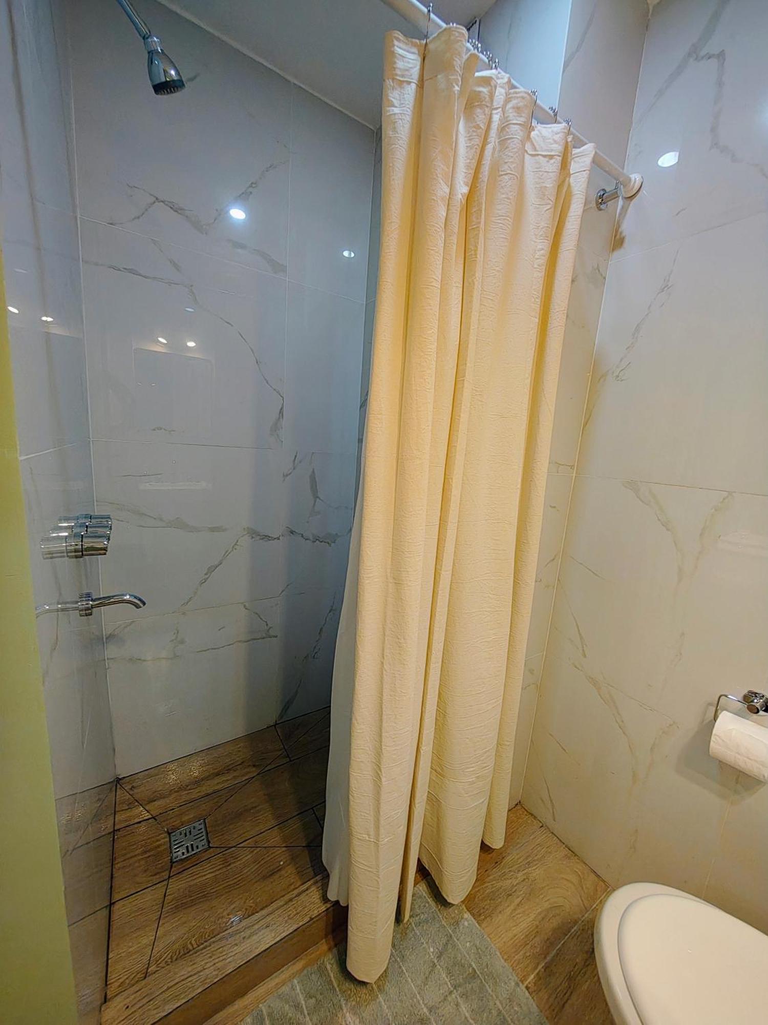 Studio In Recoleta - Facultad De Medicina ブエノスアイレス エクステリア 写真